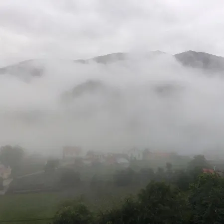 Hamsiköy Taş *